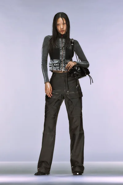 Look 28